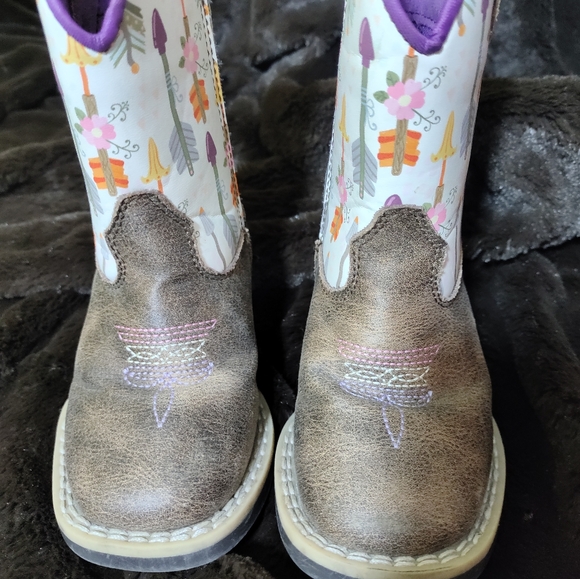 Twister Other - Twister Boots